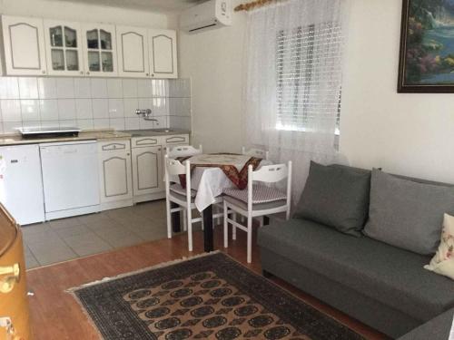 Holiday Home Balatonbereny 16 — 4-Star Luxury Hotel in Balatonbereny, Hungary