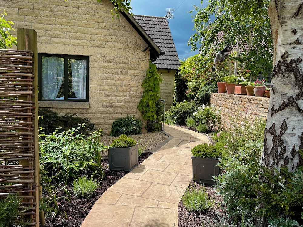 1A Erneston Crescent in Corsham, United Kingdom