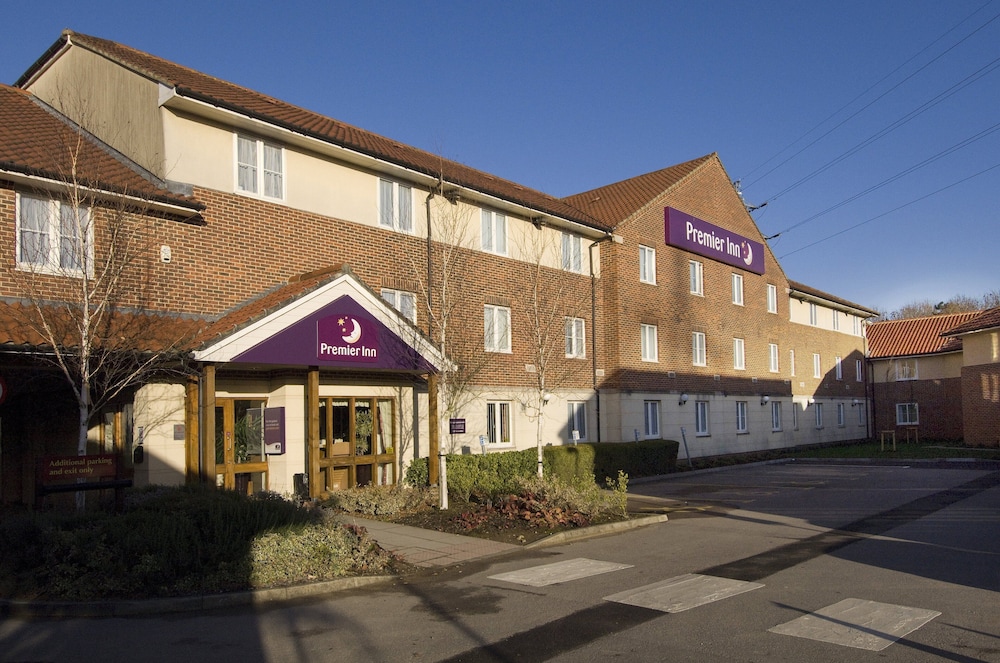Premier Inn Swindon West — Swindon