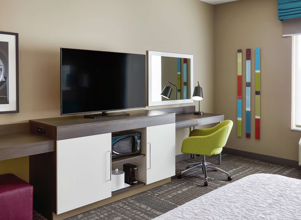 Hampton Inn & Suites Chicago Waukegan - photo 14