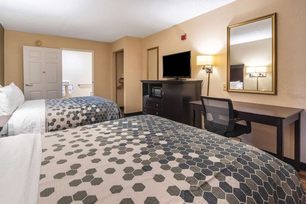 Econo Lodge Hillsboro I 35 - photo 25