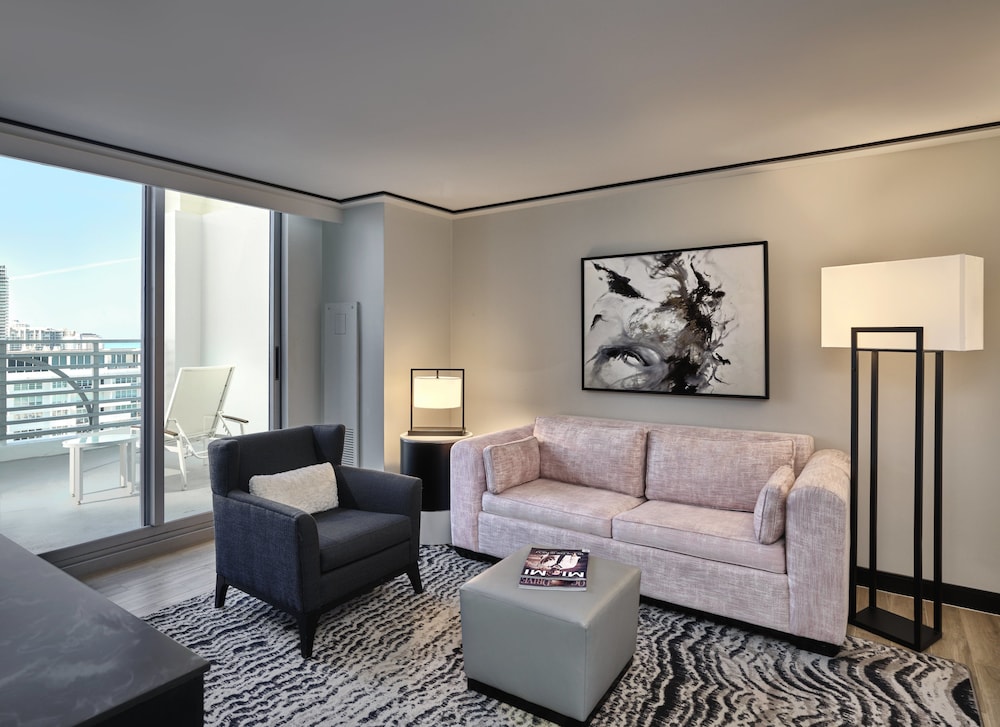 Loews Miami Beach Hotel - photo 21