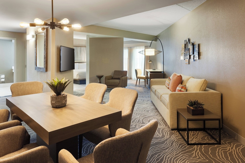 Marriott Savannah Riverfront - photo 10