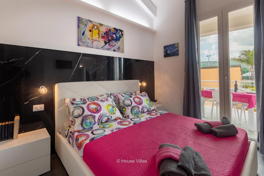 Paola Confort House — 4-Star Luxury Hotel in Avola, Italy