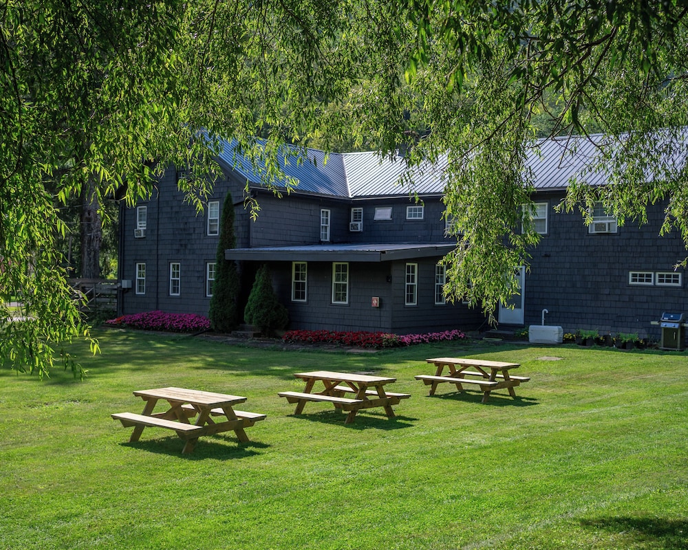 Catskill Seasons Inn - photo 106