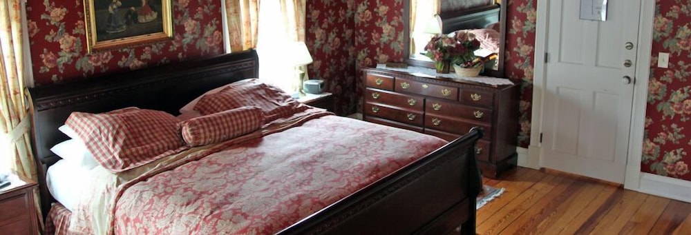 Springside Inn - photo 3