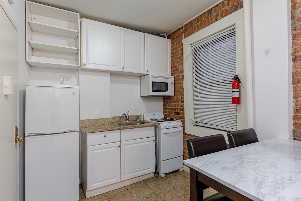 110th Boutique Hotel - photo 24