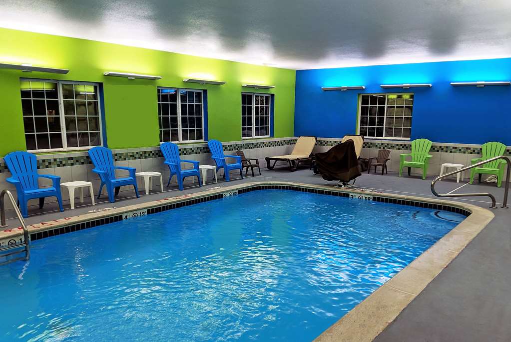 Microtel Inn & Suites by Wyndham Michigan City - photo 3