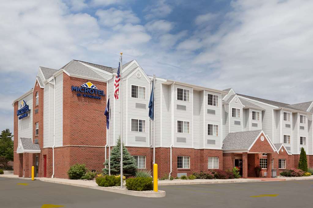 Microtel Inn & Suites by Wyndham South Bend At Notre Dame Un in South Bend, United States