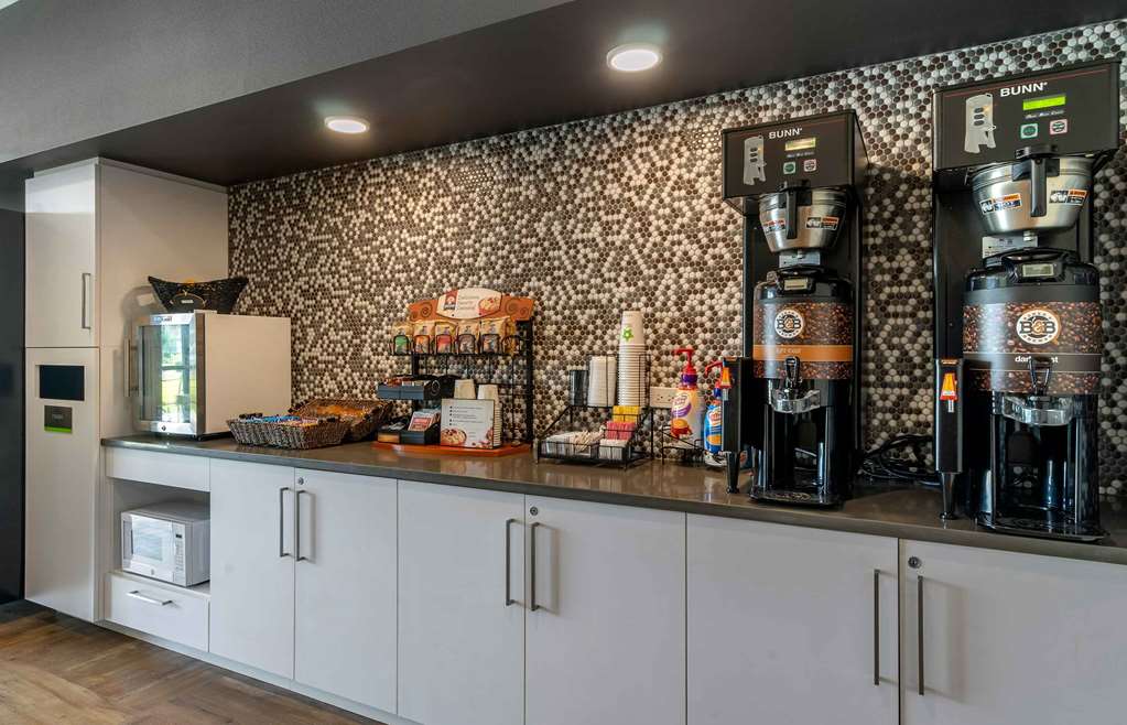 Extended Stay America Premier Suites Port Charlotte I75 - photo 6