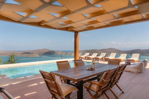 Elounda Panorama Villa — 4-Star Luxury Hotel in Elounda, Greece