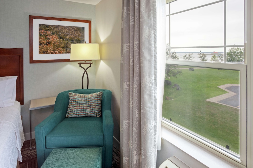 Hampton Inn Duluth Canal Park - photo 34