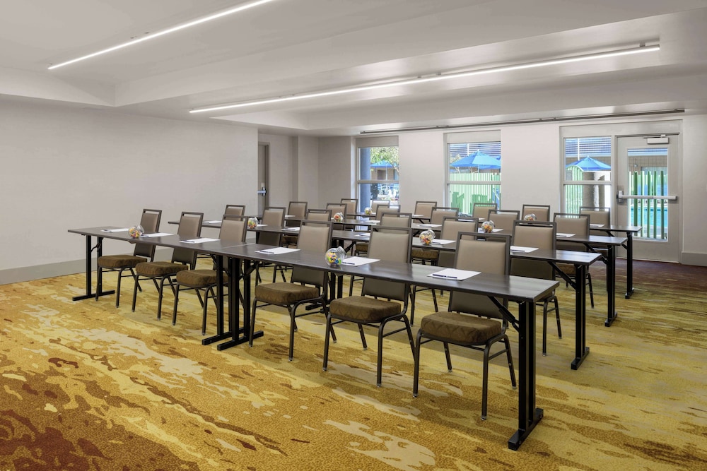 DoubleTree Suites by Hilton Phoenix - photo 63