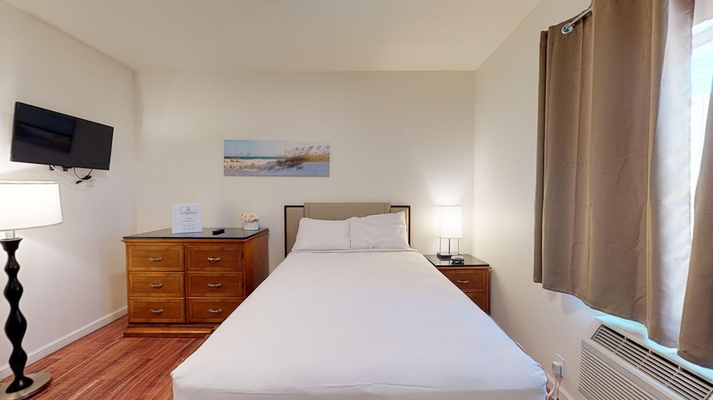 Anchor Pointe Inn - photo 21