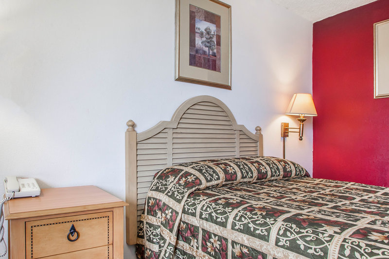 Motel 6 Nashville - photo 15