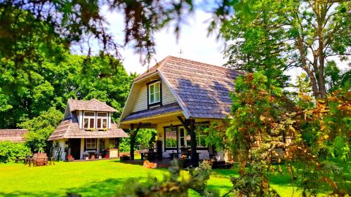 Kardoni Puhkelaager in Kuressaare, Estonia