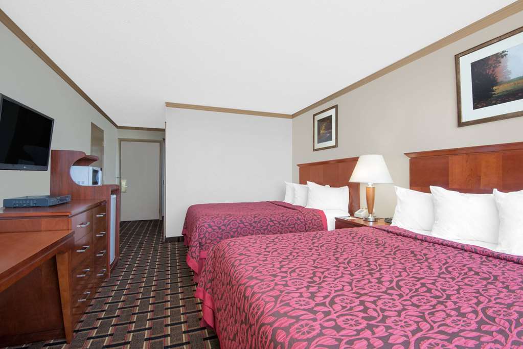Days Inn by Wyndham Colorado City - photo 14