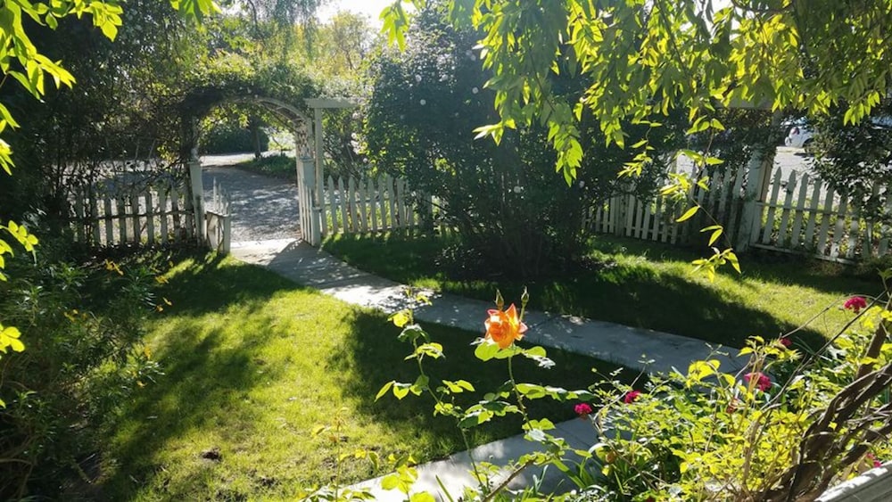 Kaleidoscope Inn & Gardens - photo 67