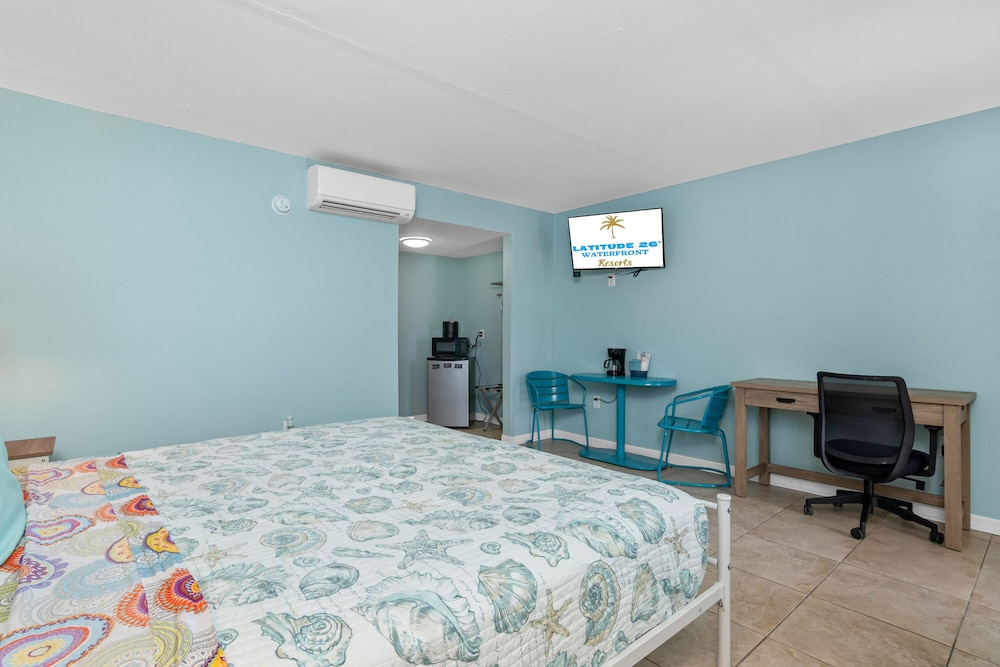 Latitude 26 Waterfront Resort & Marina - photo 15