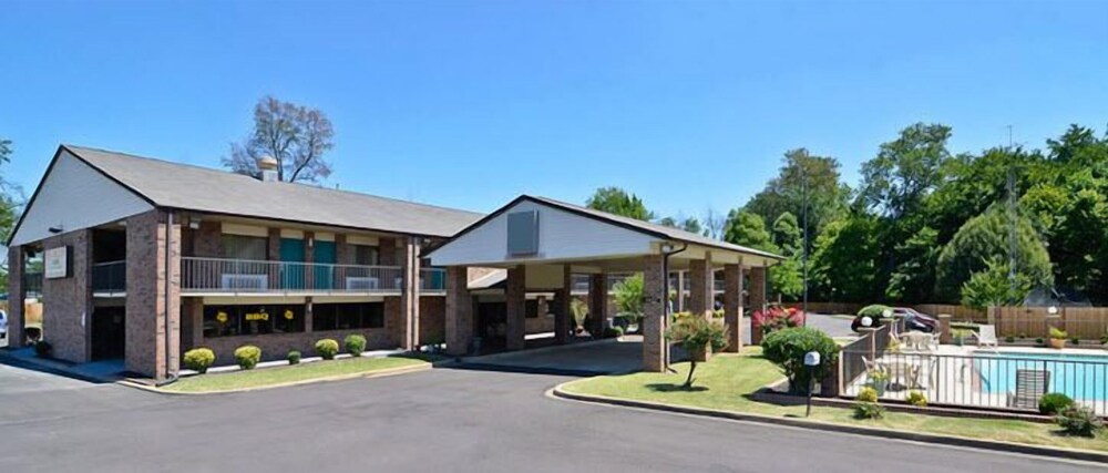 Travelers Inn and Suites in Memphis, United States