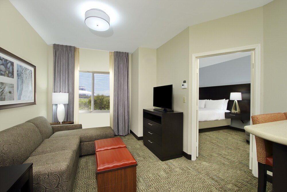 Staybridge Suites Houston Medical Center - photo 4