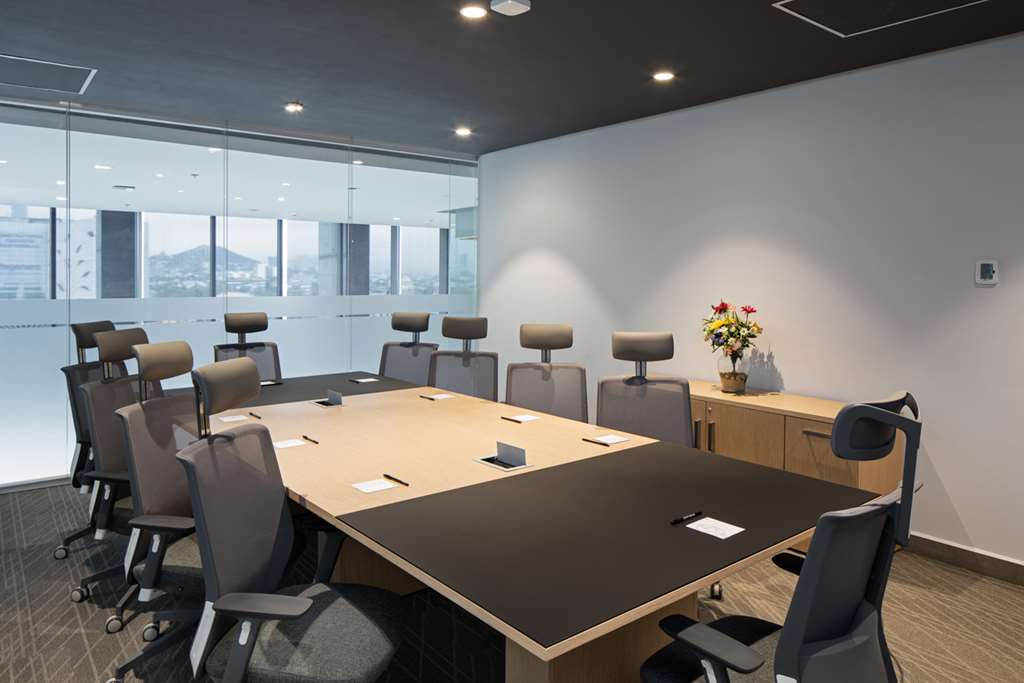 Galeria Plaza Monterrey Business Center