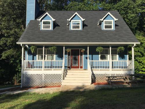 Flint Hill — Acworth