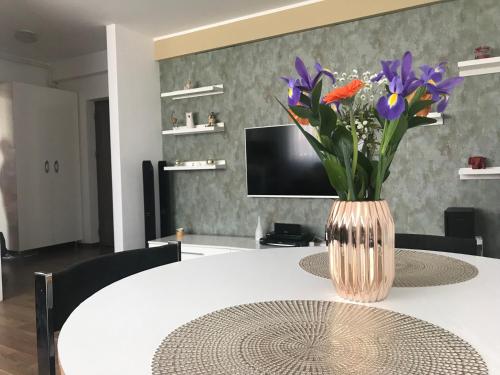 Scandinavia Lux — 4-Star Luxury Hotel in Voluntari, Romania