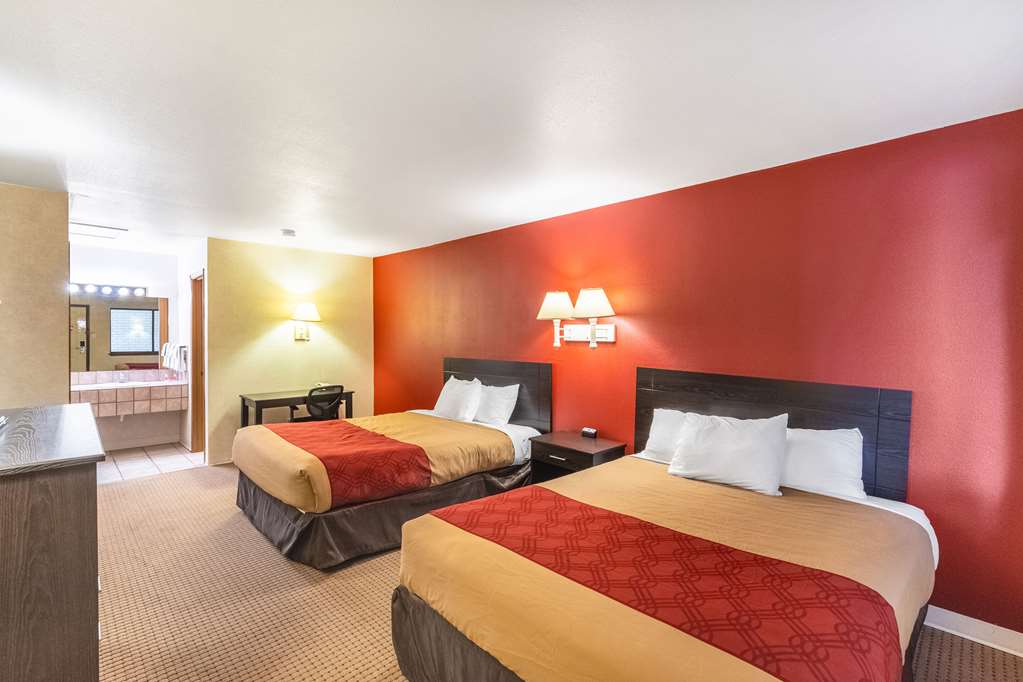 Econo Lodge Fredericksburg - photo 8