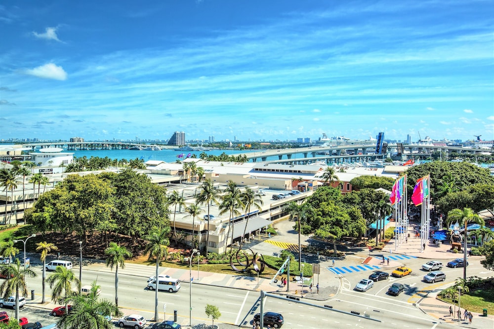 Holiday Inn Port of Miami Downtown Hotel - photo 63