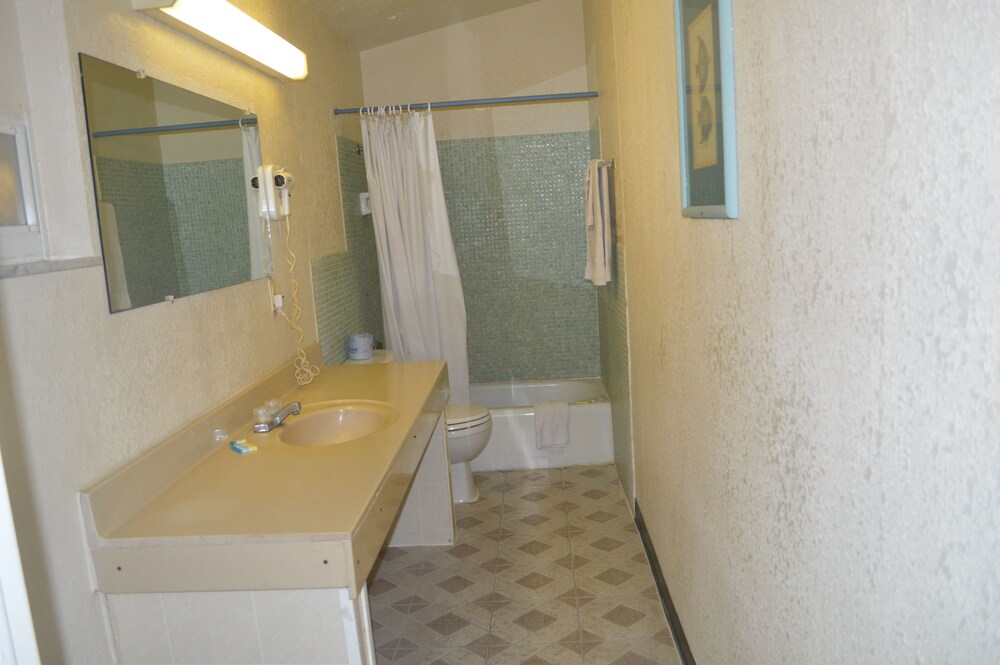 Tarpon Inn - photo 46