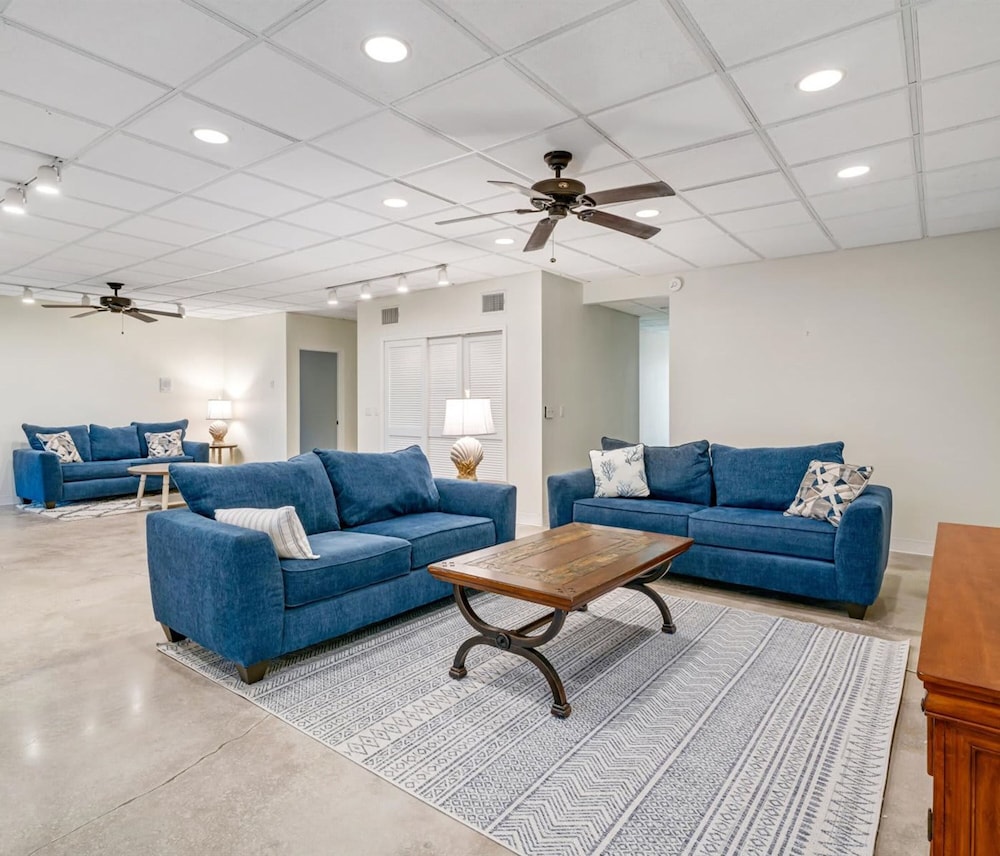 Siesta Key Marvel Pool SPA Deeded Beach Access - photo 94