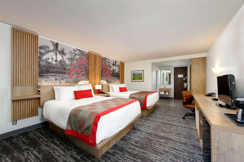 Ramada by Wyndham Santa Barbara - photo 18