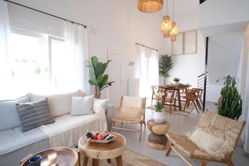 Salt & wave in Volos, Greece