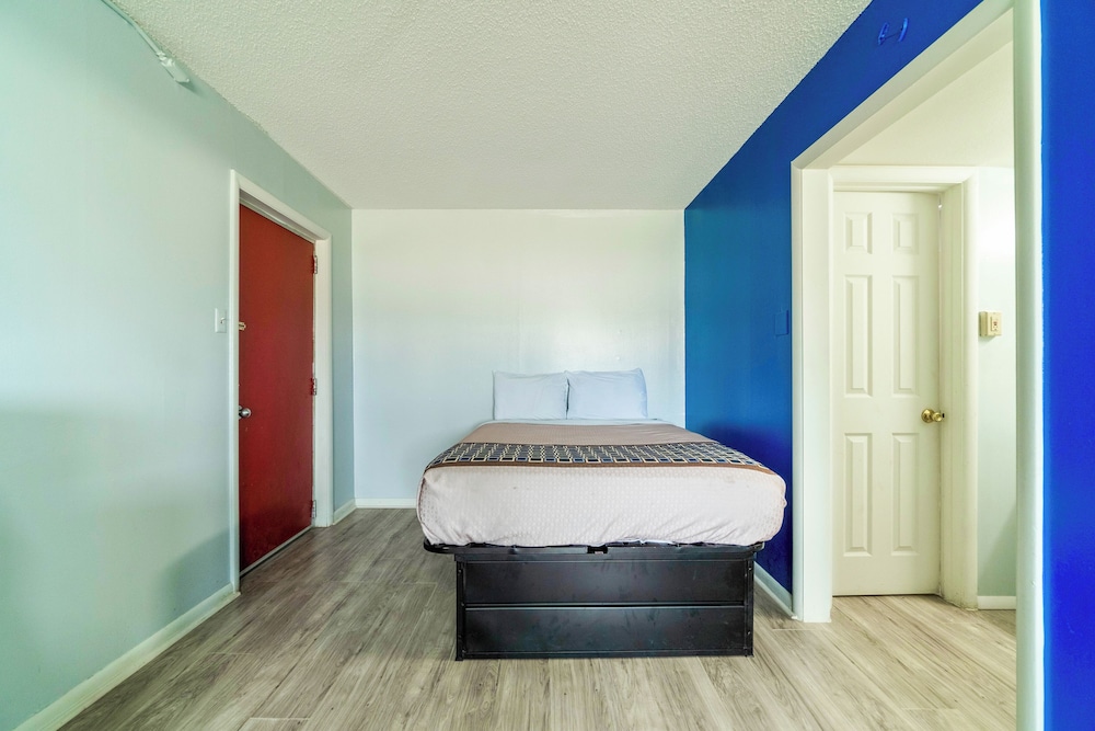 Lamplighter Inn By OYO Independence - photo 39