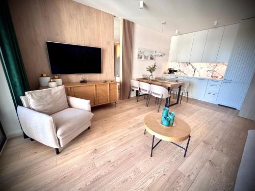 Apartament White Glove Prestige Tarasy Bałtyku Molo — 4-Star Luxury Hotel in Gdansk, Poland