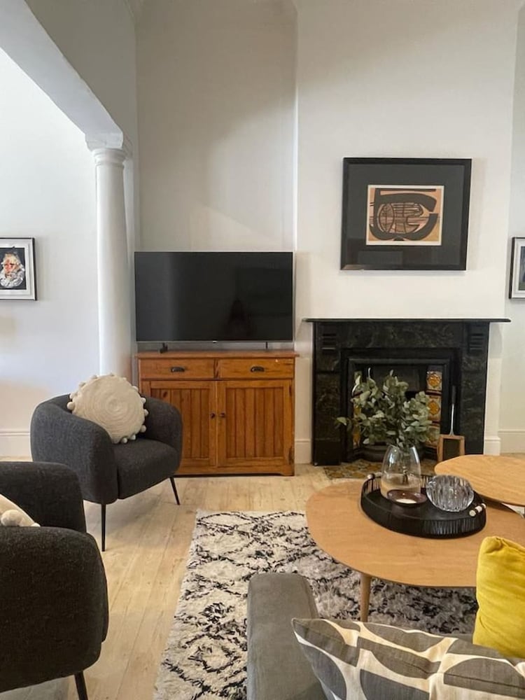 FIR Villa 3 Bedroom House Greenpoint