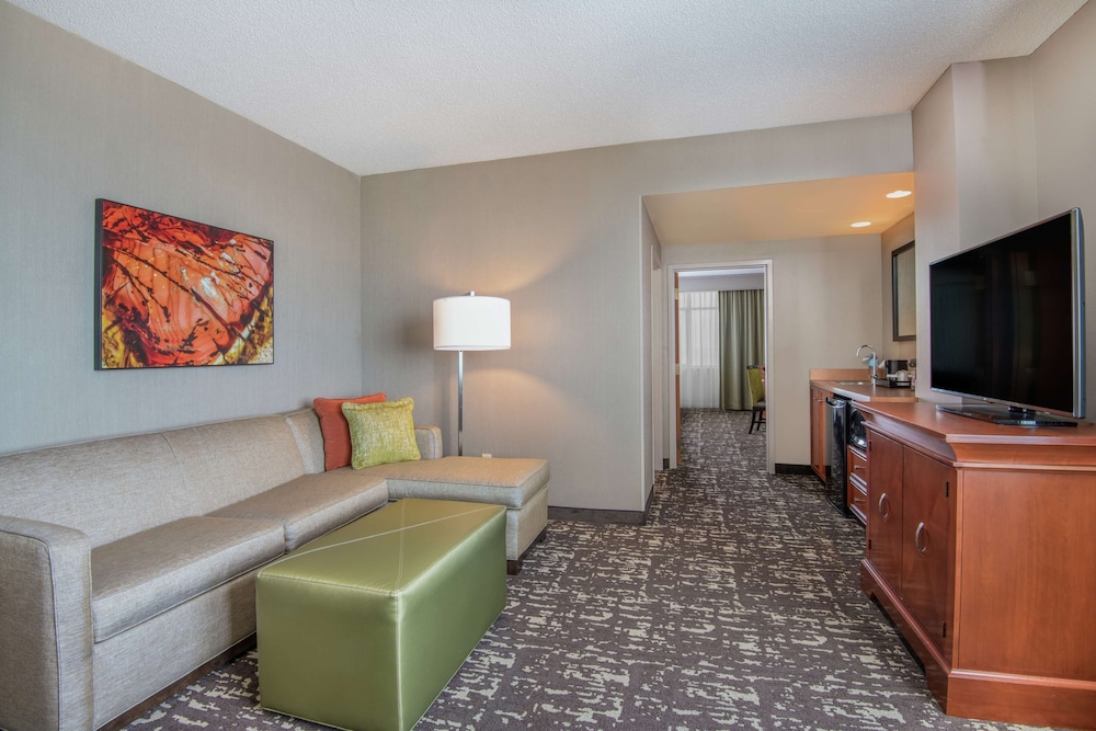 Embassy Suites by Hilton St. Louis St. Charles - photo 17