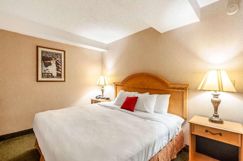 Red Lion Hotel Rosslyn Iwo Jima - photo 47