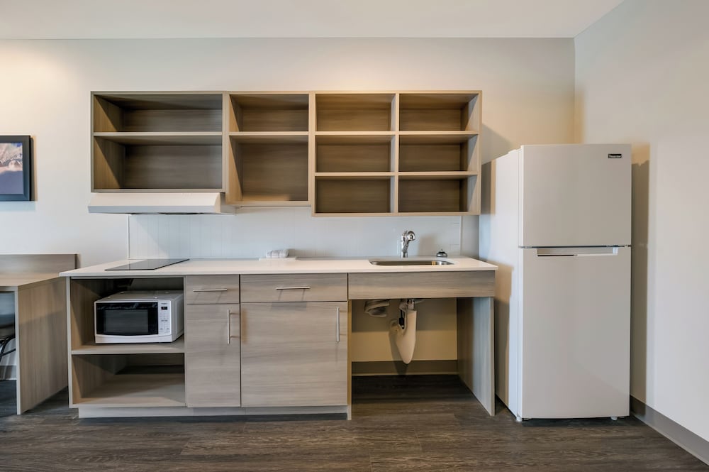 WoodSpring Suites Morrisville Raleigh Durham Airport - photo 20