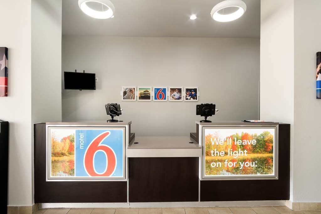 Motel 6 Lexington KY Airport - photo 23