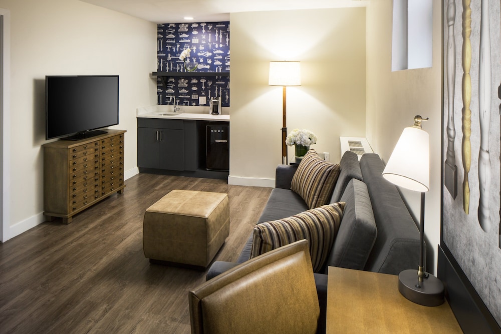 Hotel Indigo Boston Garden by IHG - photo 8