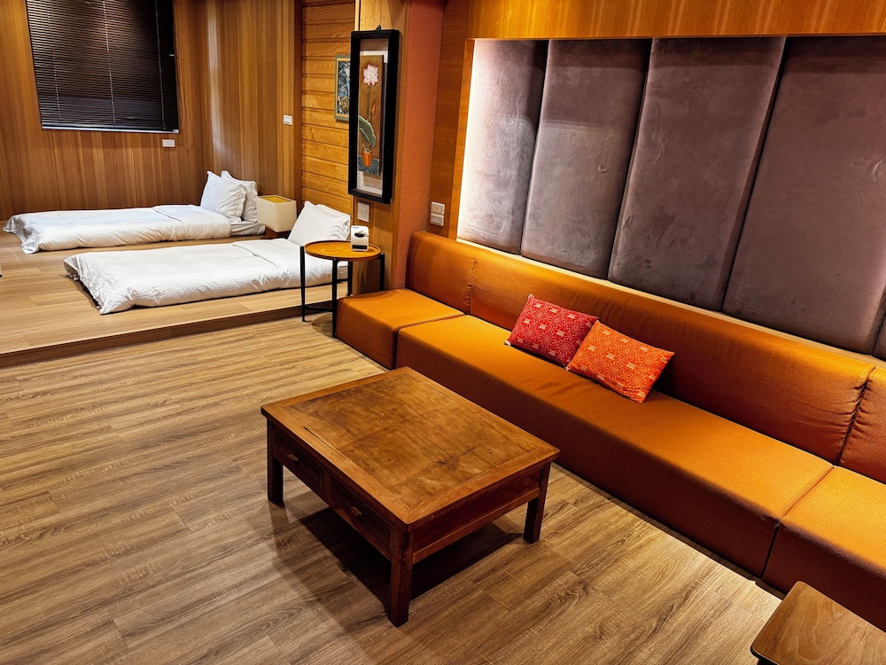 Serene Gray — 4-Star Luxury Hotel in Yilan, Republic of China Taiwan