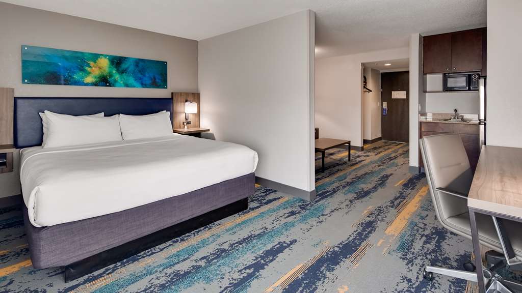 Best Western Plus Augusta North Inn & Suites - photo 2