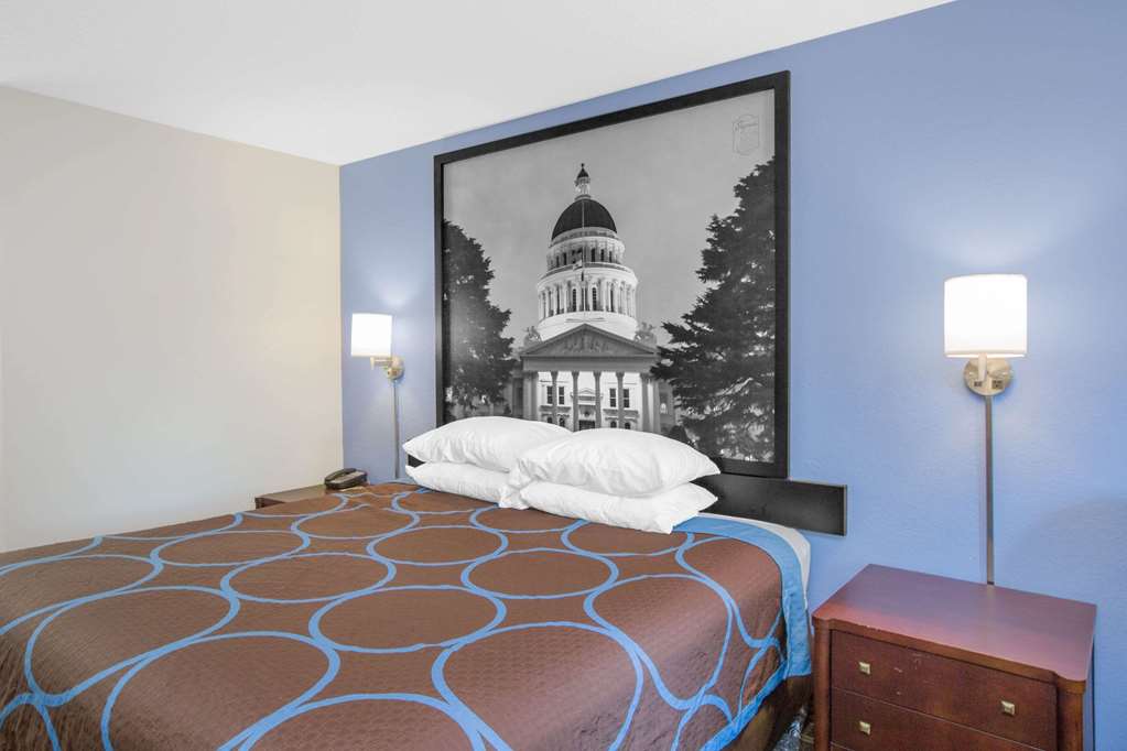 Super 8 by Wyndham Brinkley - photo 10
