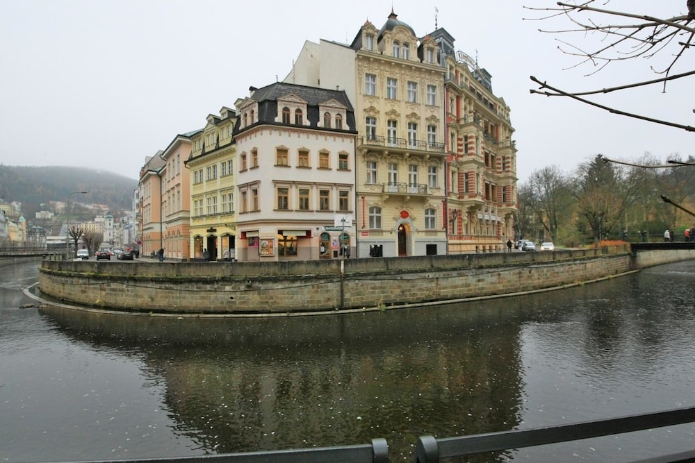 Alisa Hotel — 4-Star Luxury Hotel in Karlovy Vary, Czech Republic