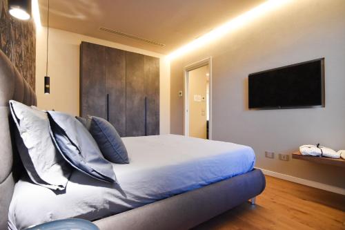 Nuova Cafe' Suite — 4-Star Luxury Hotel in Salice Terme, Italy
