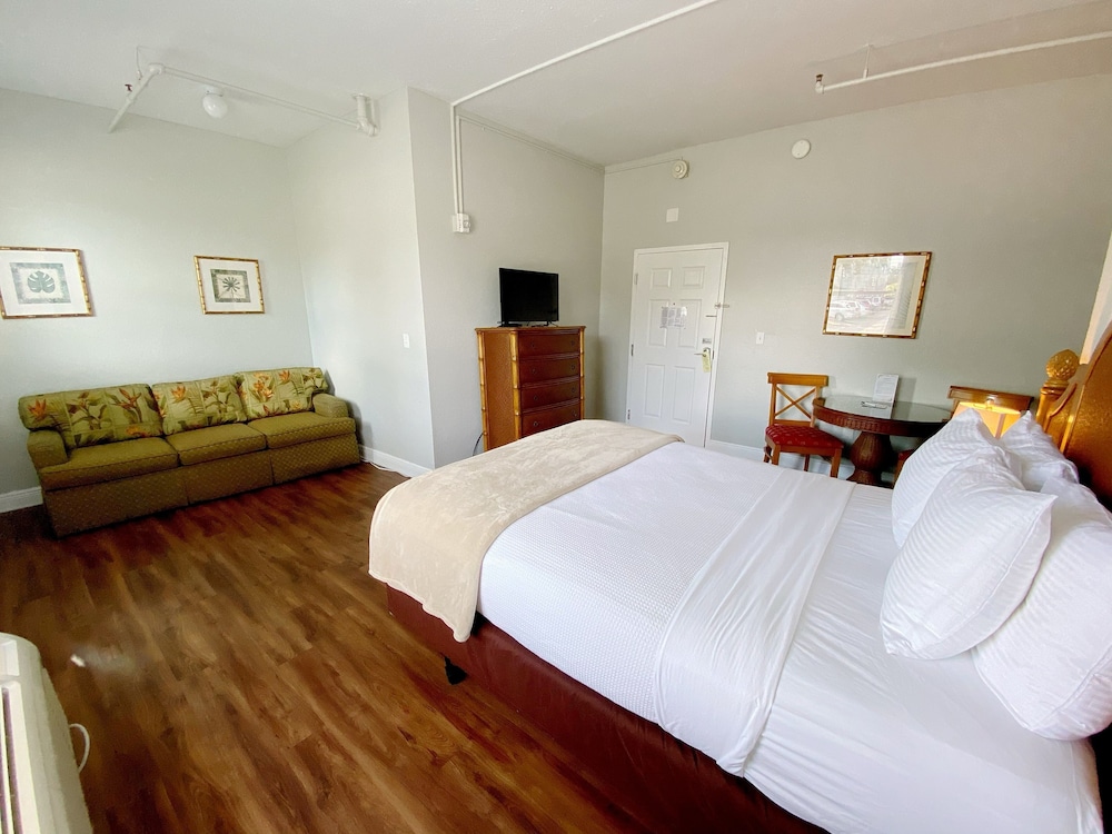 Crystal Bay Historic Hotel - photo 25