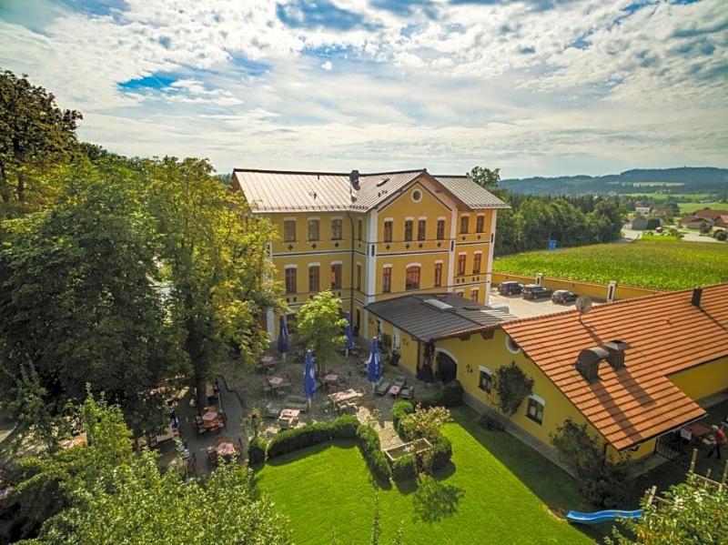 Hotel & Restaurant Waldschloss in Passau, Germany