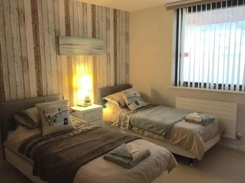 Seaside Bliss Retreat in Westward Ho — Bideford — photo 2